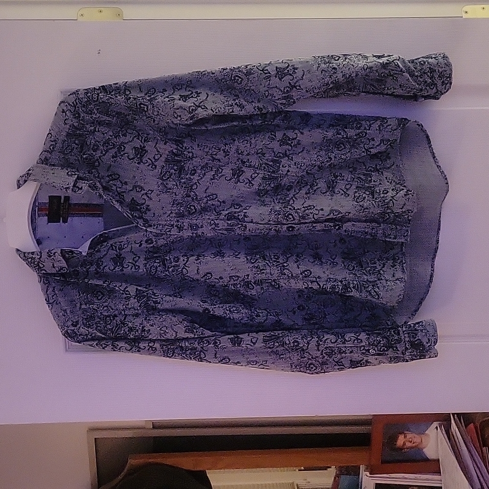 Buckle paisley dress shirt